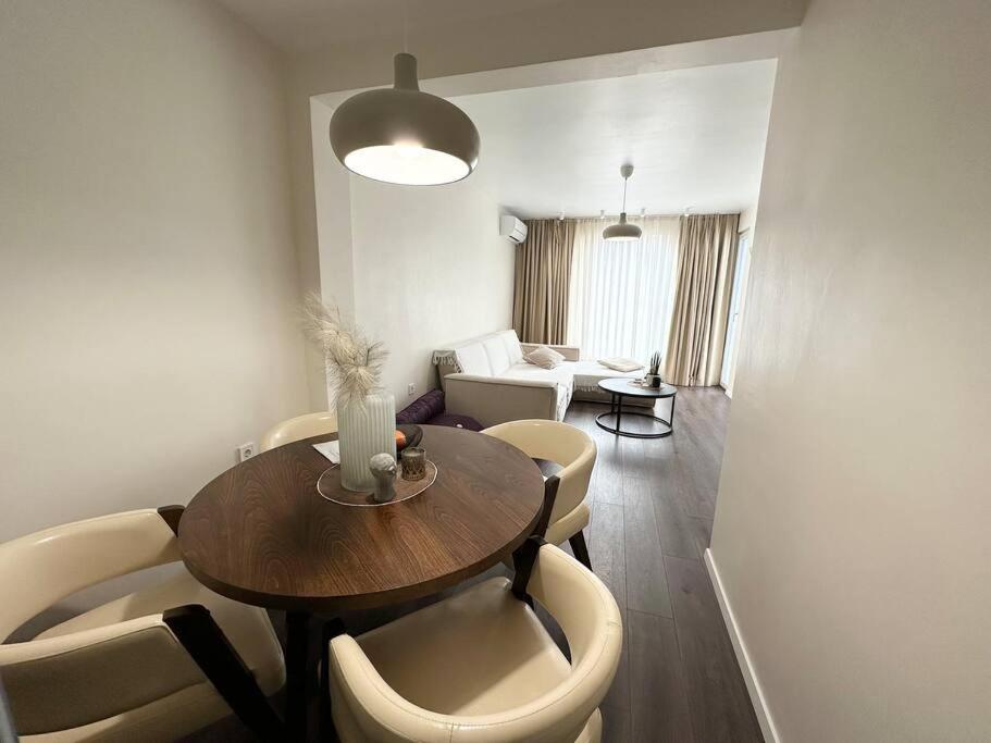 New Luxury Furnished Apartment - Beach, Varna Center & Fast Wi-Fi Экстерьер фото